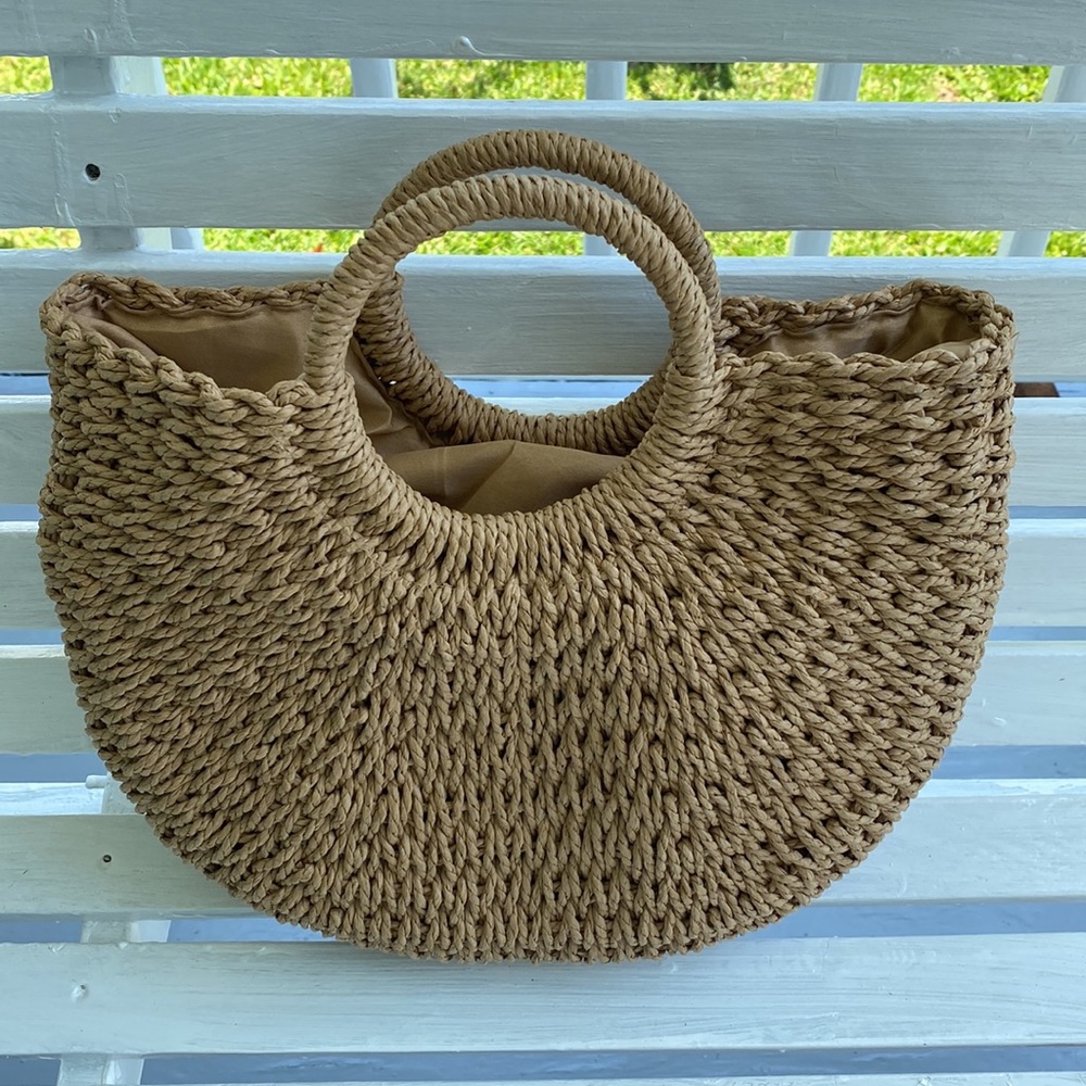 Woven Rattan Clutch Handle Drawstring Closure
